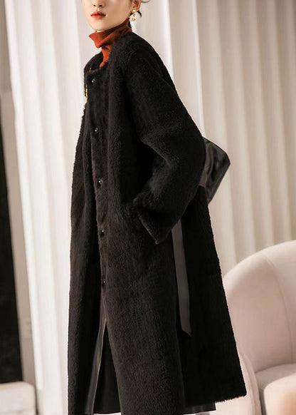 Elegantly Styled Coat for Everyday Wear