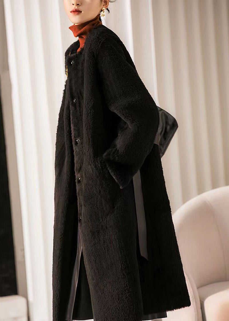 Elegantly Styled Coat for Everyday Wear