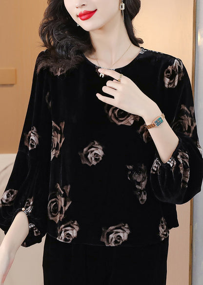Classic Vintage Top with a Flattering Fit