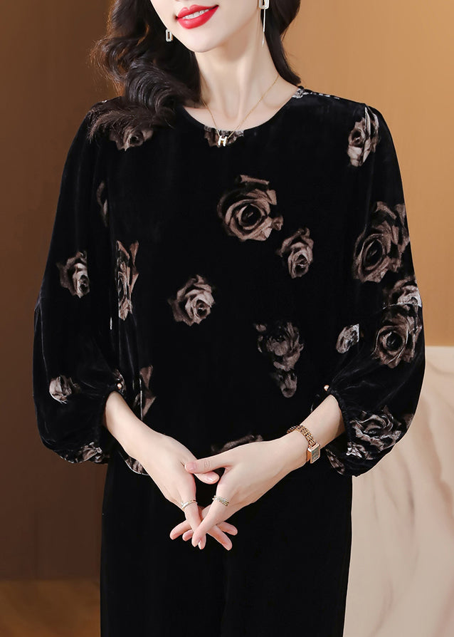 Classic Vintage Top with a Flattering Fit
