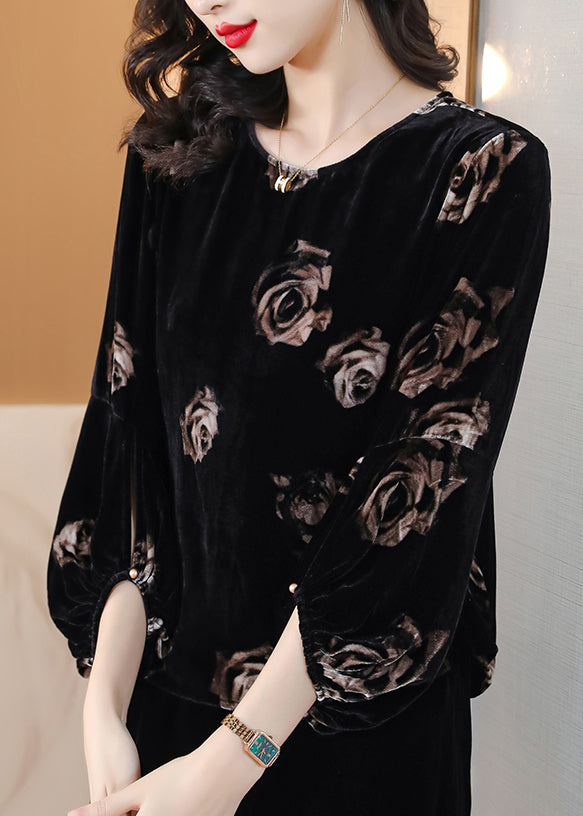 Classic Vintage Top with a Flattering Fit