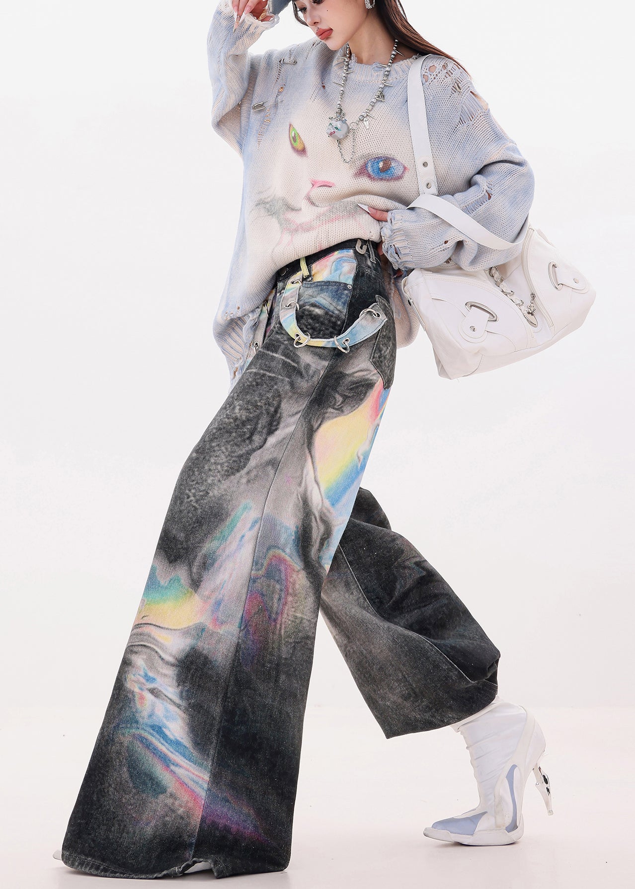 Well Tailored Pants with a Graceful Silhouette