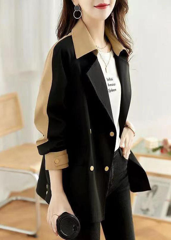 Elegantly Styled Coat for Everyday Wear