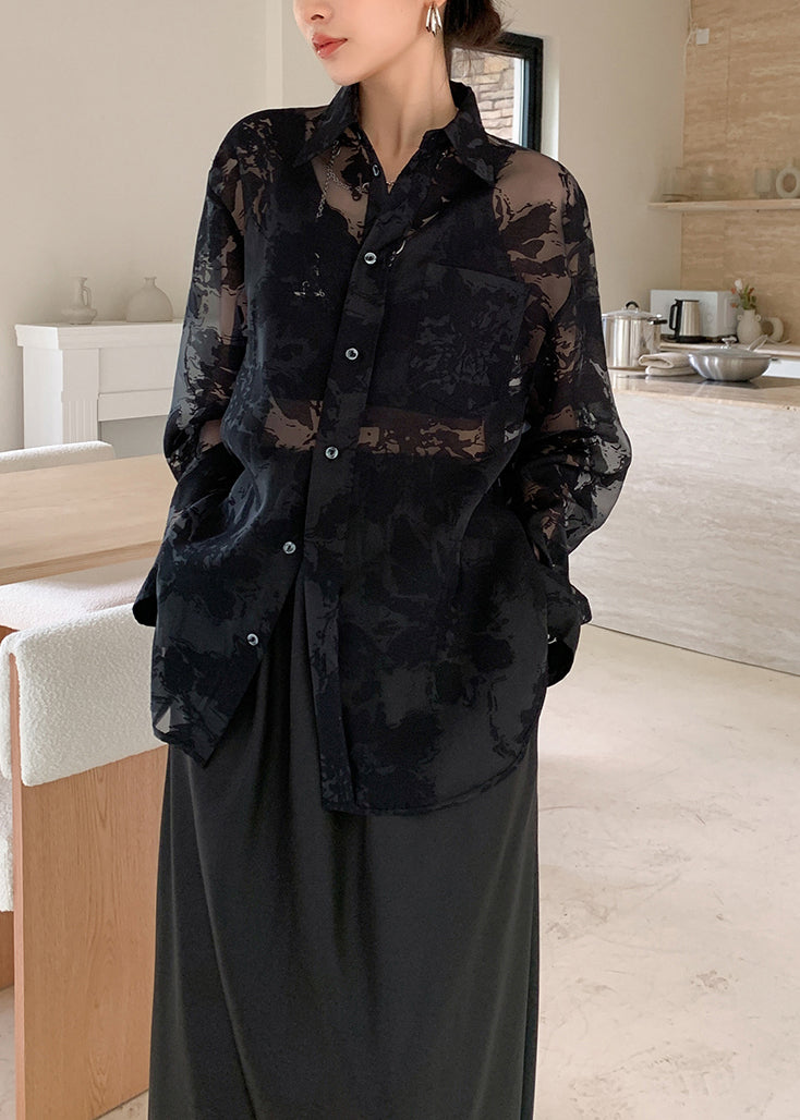 Well Tailored Shirt with a Graceful Silhouette