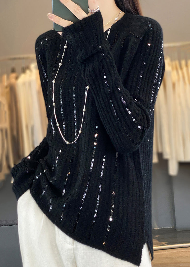 Classic Vintage Sweater with a Flattering Fit