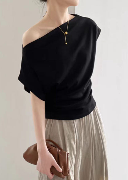 Well Tailored Shirt with a Graceful Silhouette
