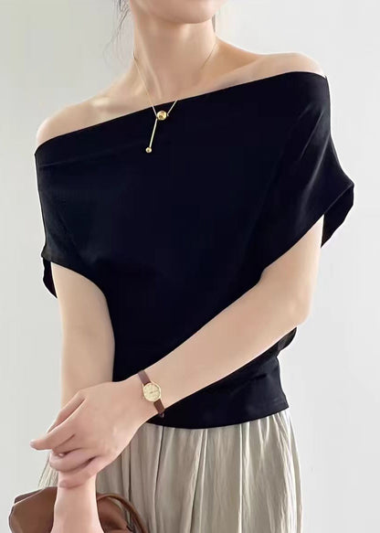 Well Tailored Shirt with a Graceful Silhouette