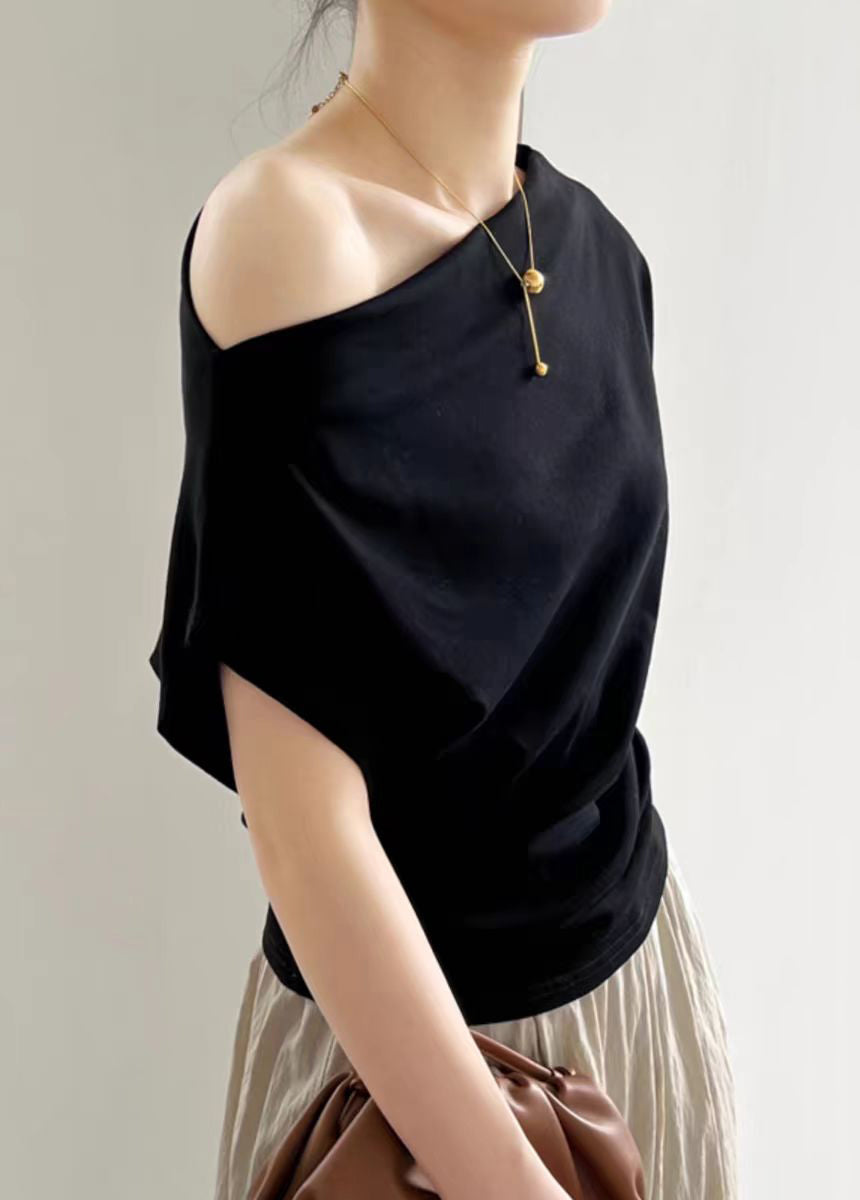 Well Tailored Shirt with a Graceful Silhouette