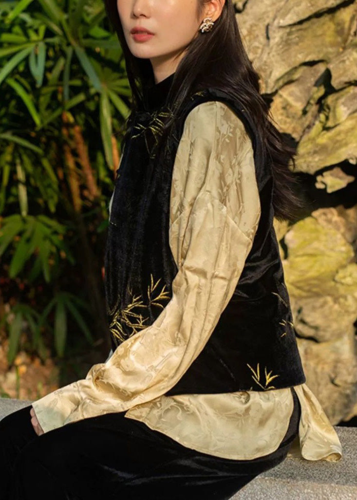 Classic Vintage & Enduringly Stylish Coat