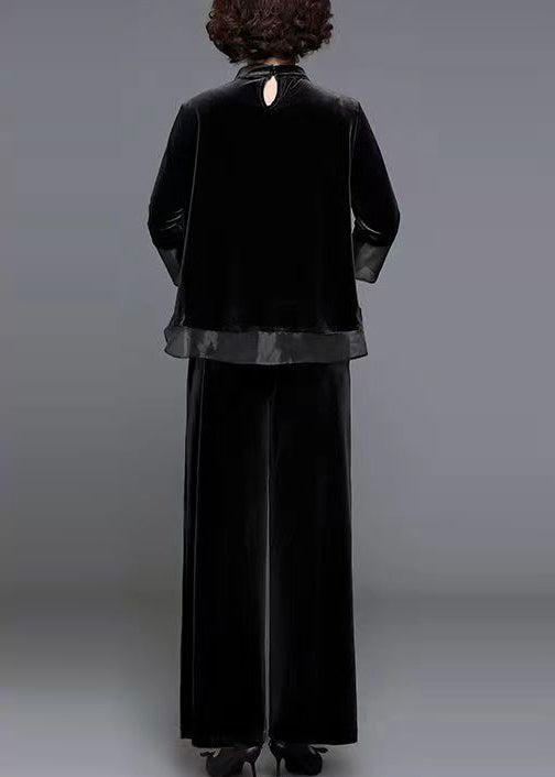 Gracefully Styled Garment for Any Occasion