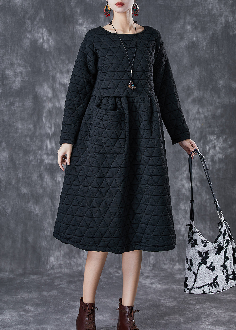 Classic Vintage Dress with a Flattering Fit