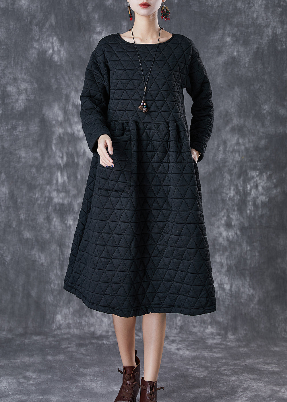 Classic Vintage Dress with a Flattering Fit