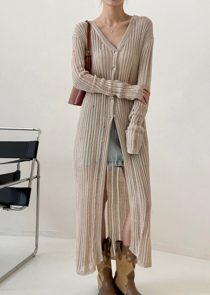 Effortlessly Elegant Cardigan with a Timeless Design