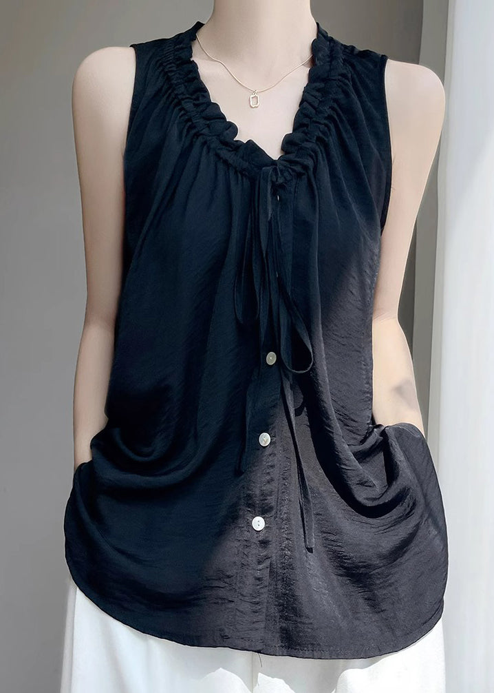 Sophisticated Blouse with a Clean Classic Look