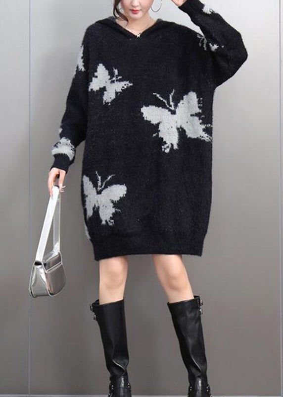 Classic Vintage Sweater with a Flattering Fit