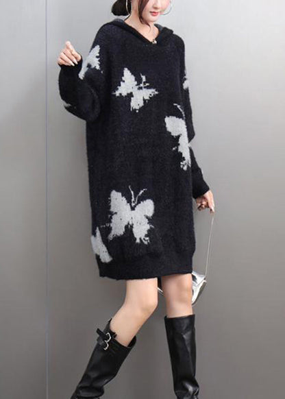 Classic Vintage Sweater with a Flattering Fit