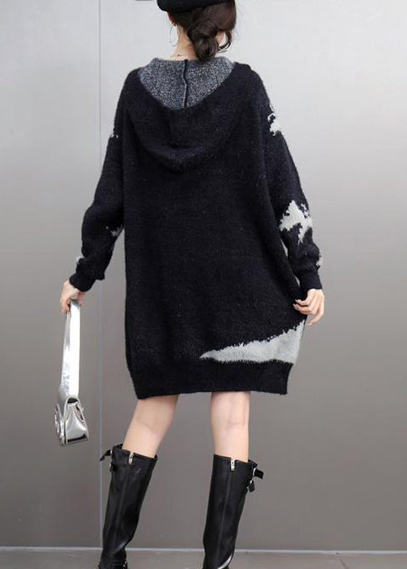 Classic Vintage Sweater with a Flattering Fit