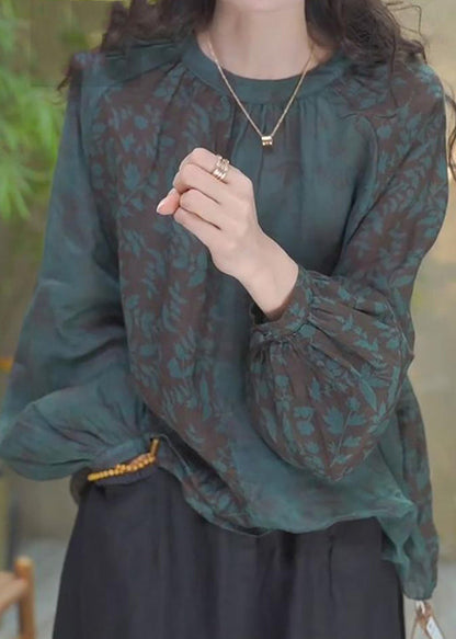 Beautifully Finished Top in a Timeless Design