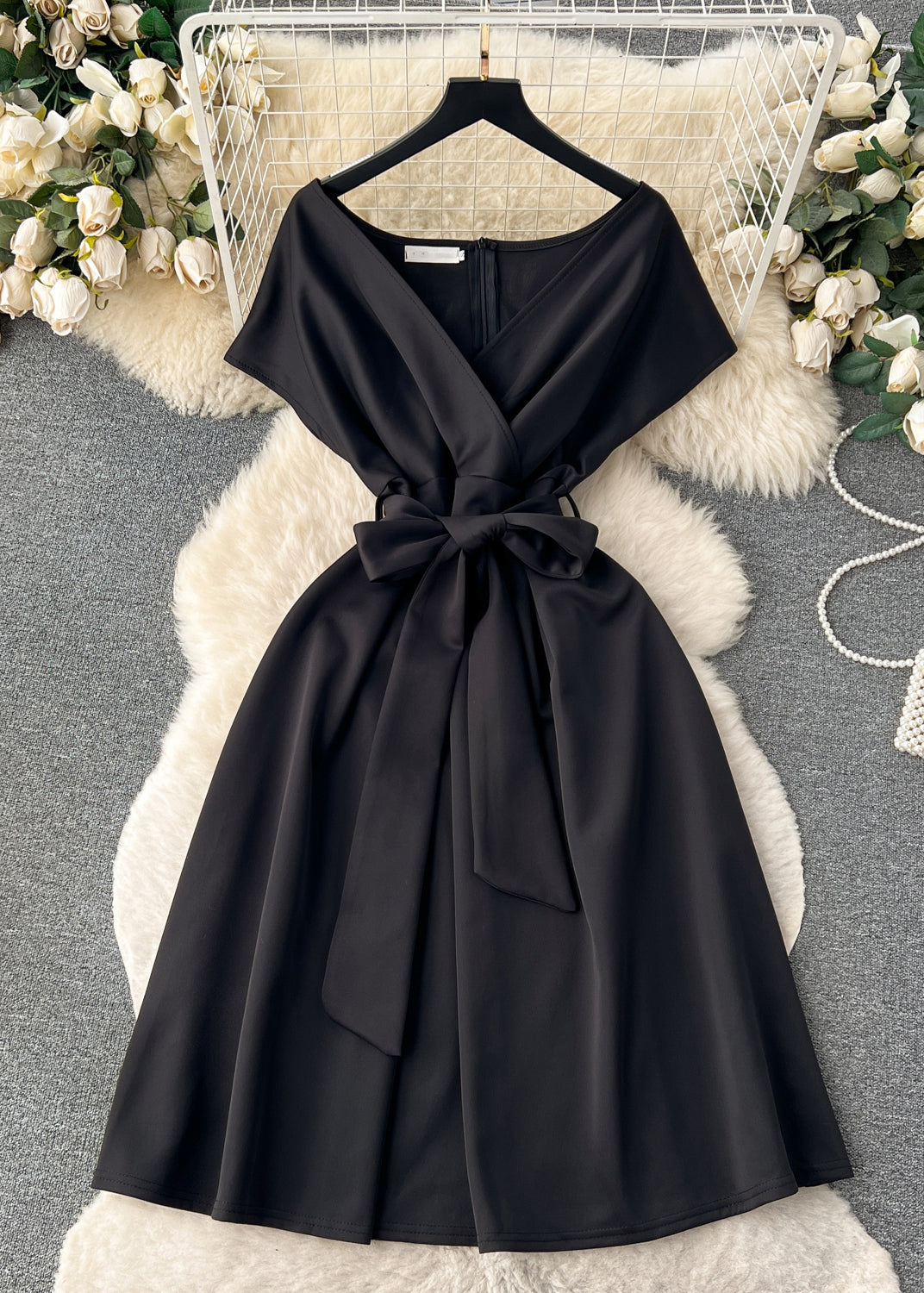 Gracefully Styled Dress for Any Occasion