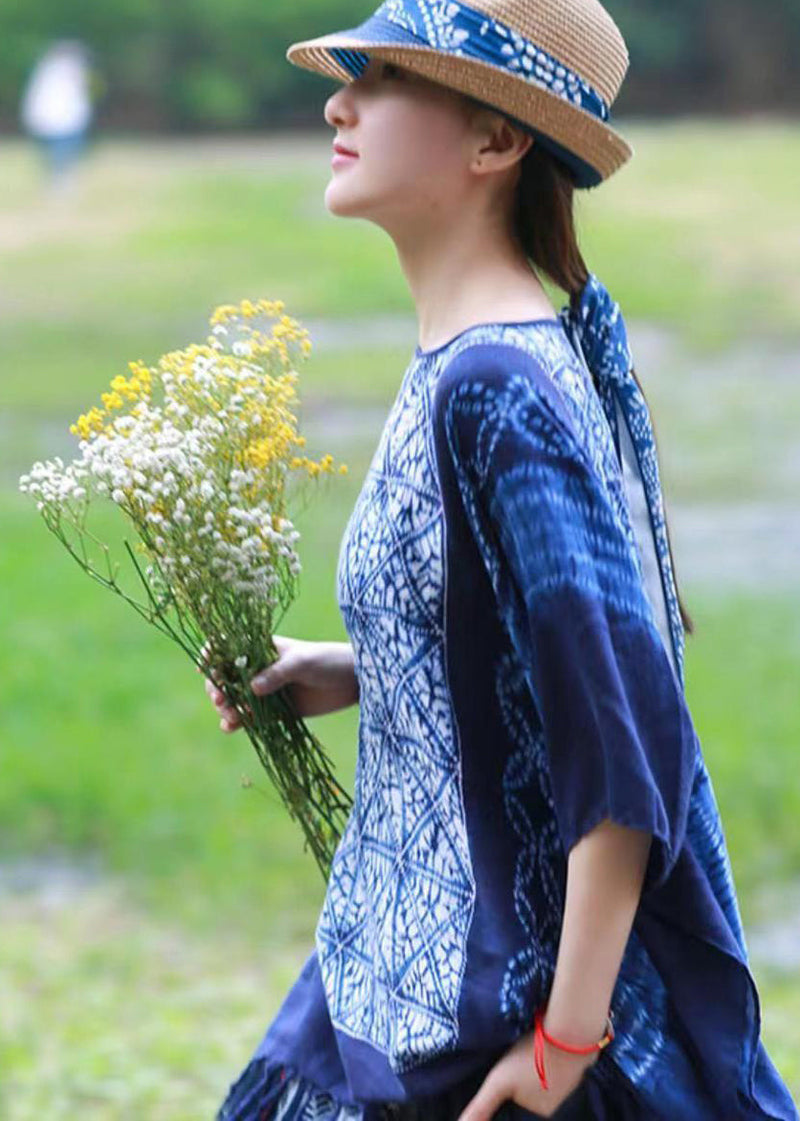 Well Tailored Top with a Graceful Silhouette