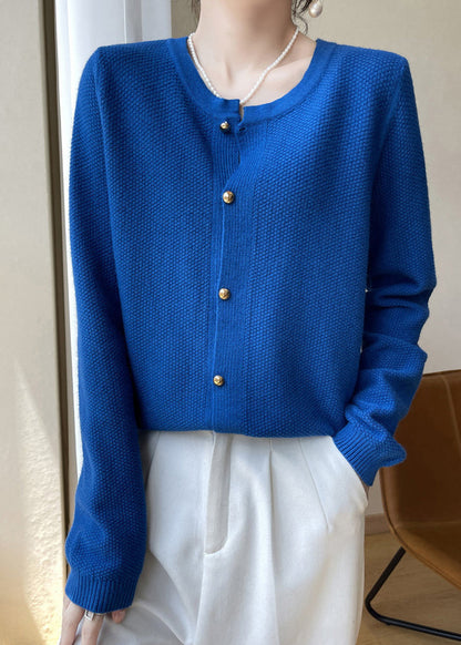 Classic Vintage Coat with a Flattering Fit
