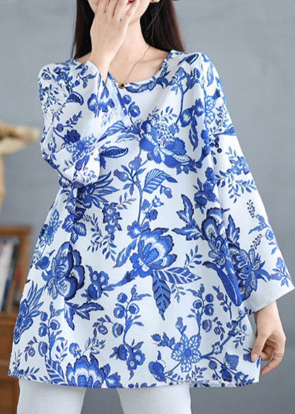 Well Tailored Top with a Graceful Silhouette