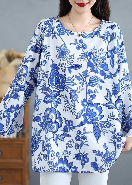 Well Tailored Top with a Graceful Silhouette