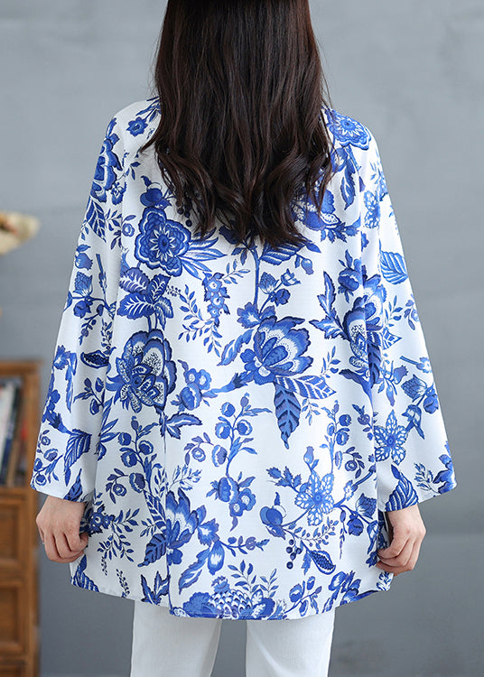 Well Tailored Top with a Graceful Silhouette