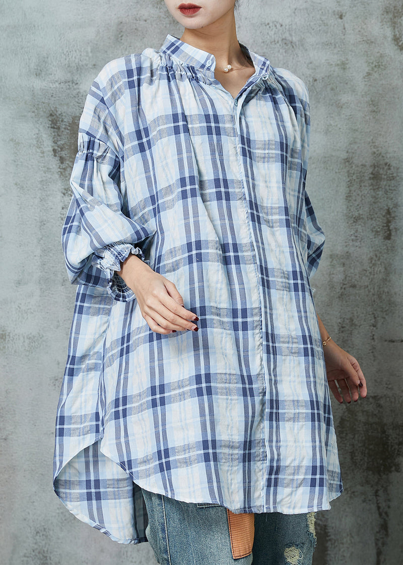 Classic Vintage Blouse with a Flattering Fit