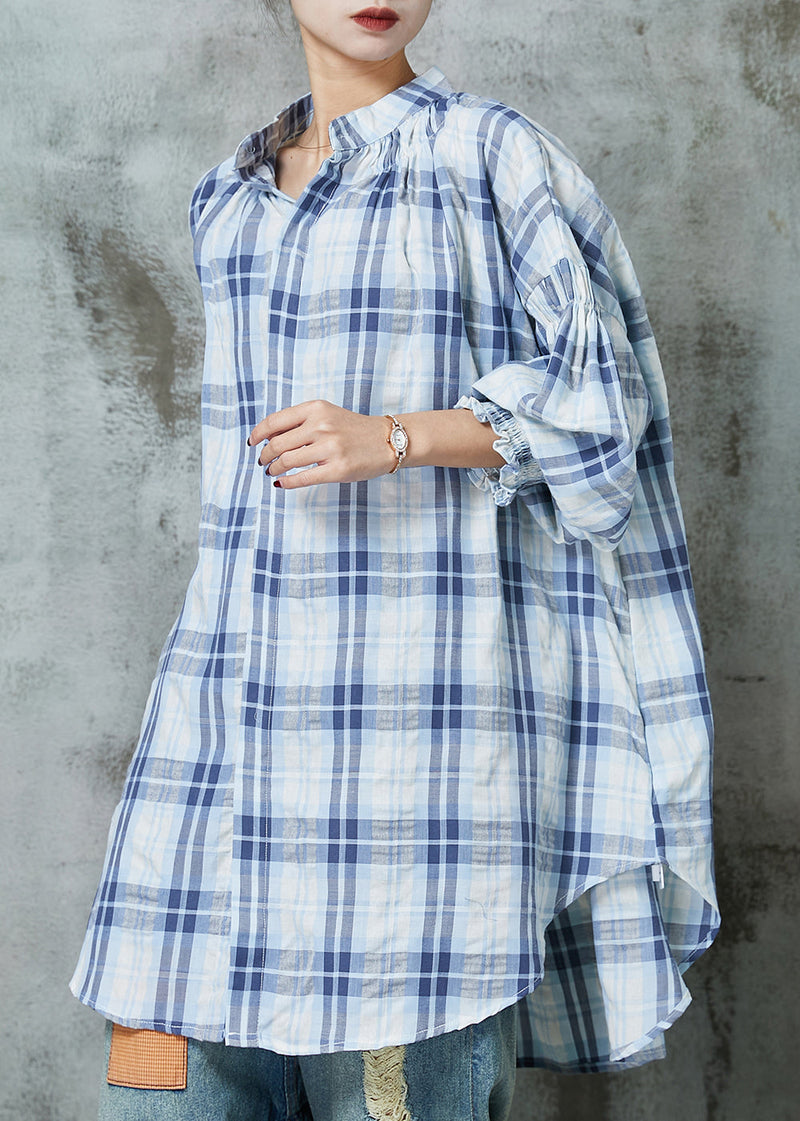 Classic Vintage Blouse with a Flattering Fit