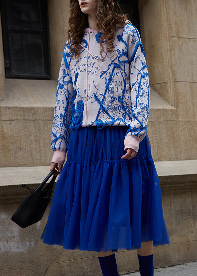 Well Tailored Sweater with a Graceful Silhouette