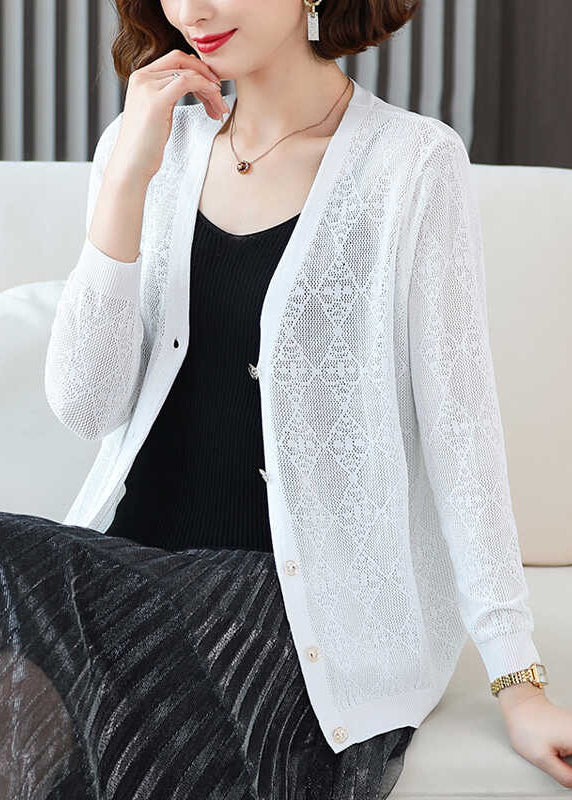Well Tailored Coat with a Graceful Silhouette