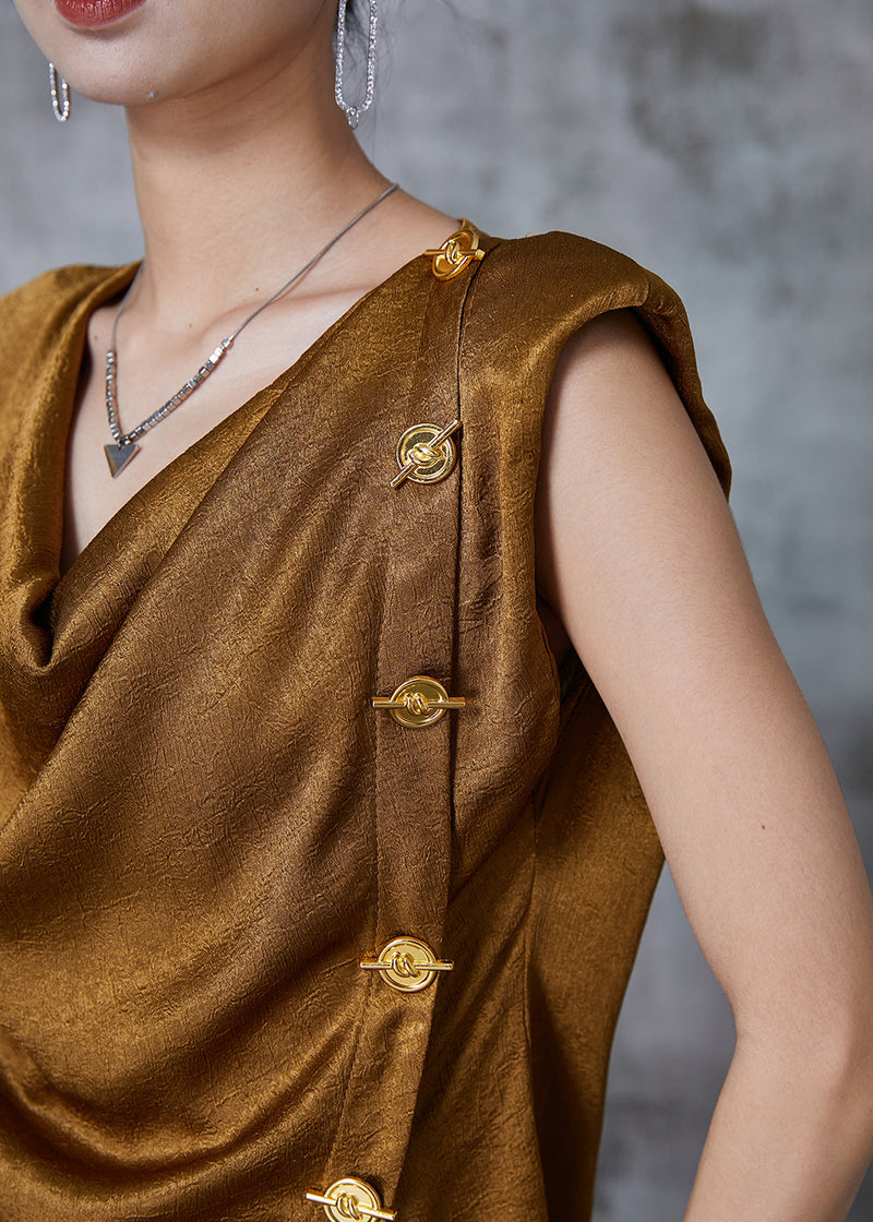 Beautifully Finished Garment in a Timeless Design