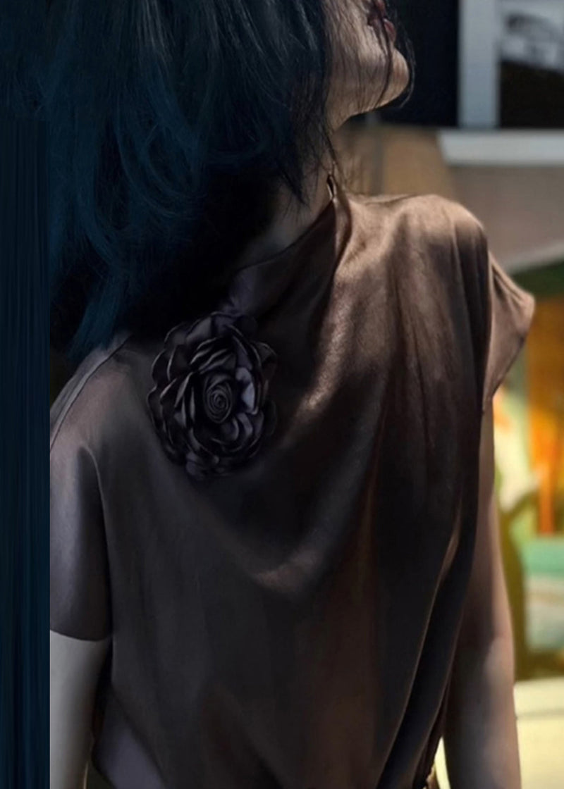 Well Tailored Shirt with a Graceful Silhouette