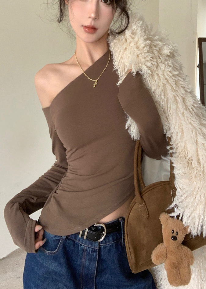 Beautifully Crafted Blouse in a Classic Style