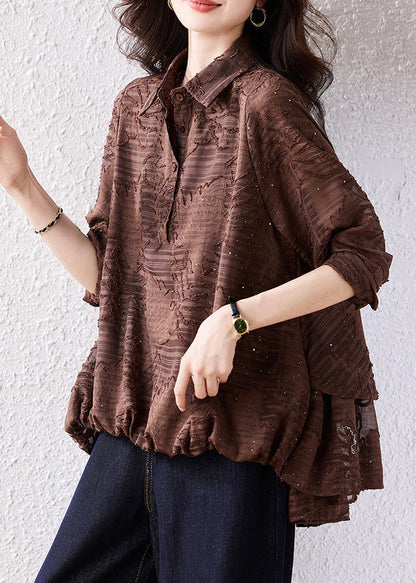 Classic Vintage Blouse with a Flattering Fit