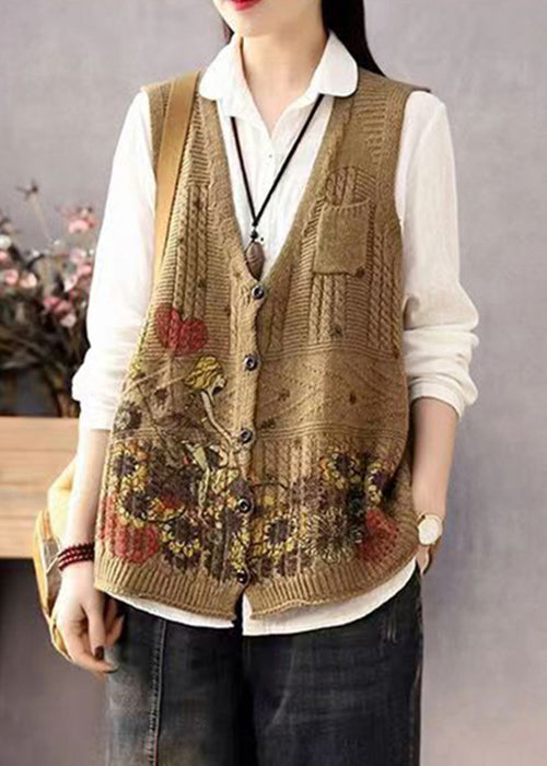 Gracefully Styled Coat for Any Occasion