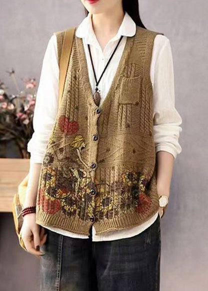 Beautifully Finished Coat in a Timeless Design