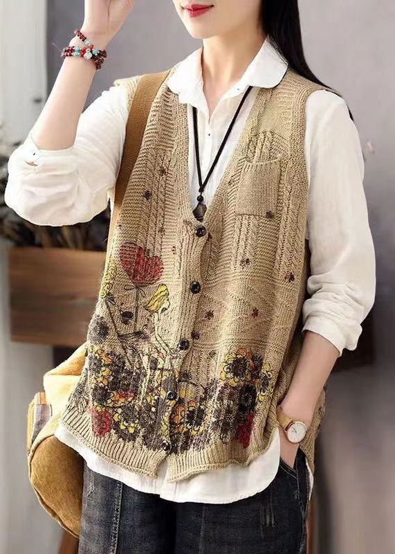 Beautifully Finished Coat in a Timeless Design