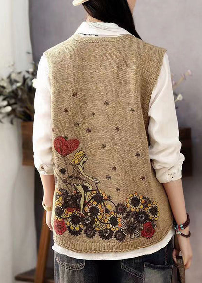 Gracefully Styled Coat for Any Occasion