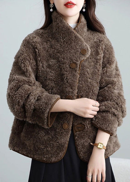 Gracefully Styled Coat for Any Occasion