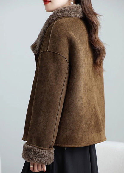 Gracefully Styled Coat for Any Occasion
