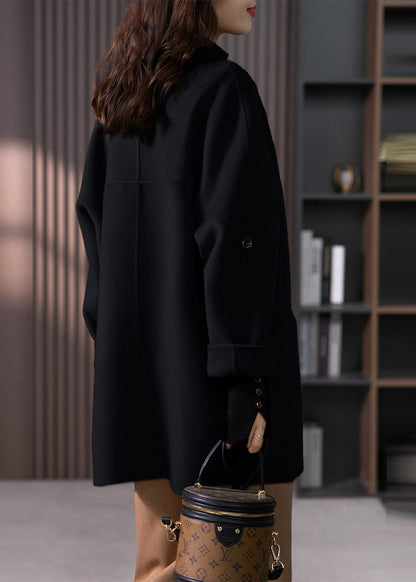 Sophisticated Coat with a Clean Classic Look