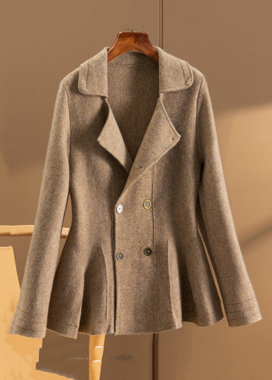 Polished Coat with an Effortless Classic Look