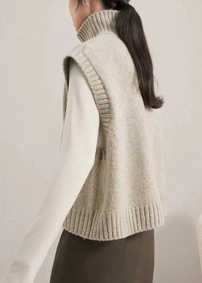 Gracefully Styled Coat for Any Occasion