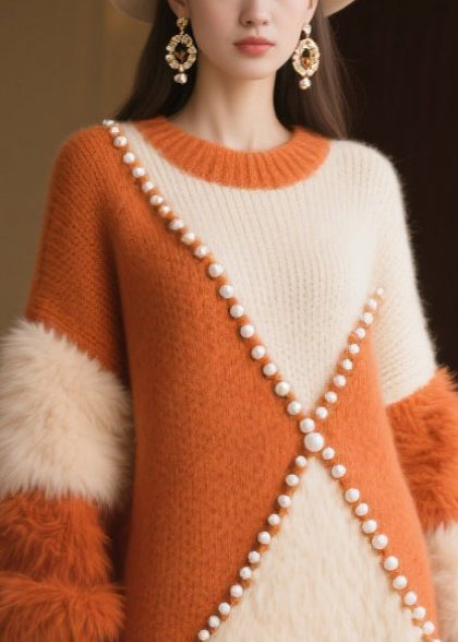 Well Tailored Sweater with a Graceful Silhouette