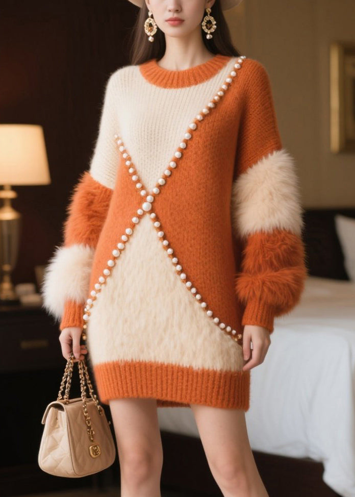 Well Tailored Sweater with a Graceful Silhouette
