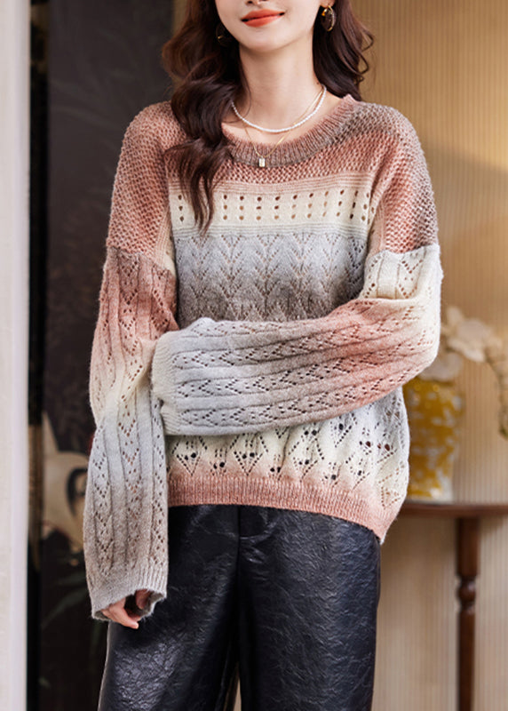 Well Tailored Sweater with a Graceful Silhouette