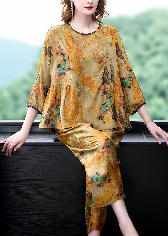 Classic Vintage Pants with a Flattering Fit