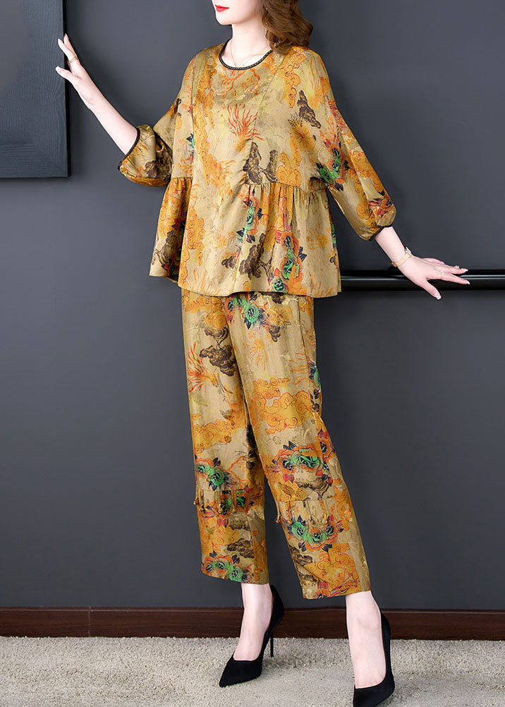 Classic Vintage Pants with a Flattering Fit